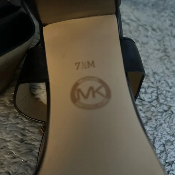 Michael Kors Black Block Heel Pumps with Elegant Gold Zipper Design - Picture 3 of 4